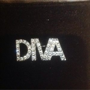 DIVA pin