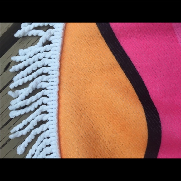 HOST PICK❤Pink Donut Beach Wrap - Picture 3 of 6