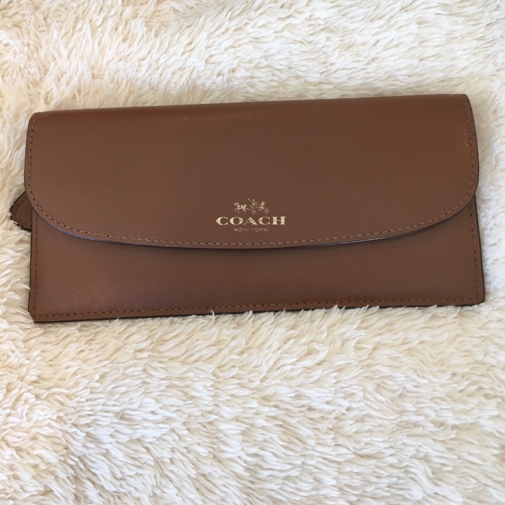 Authentic Coach Handbag 👜 - Picture 2 of 6