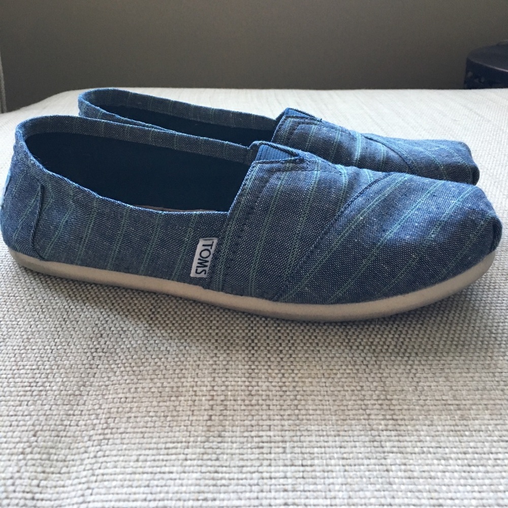 Toms shoes