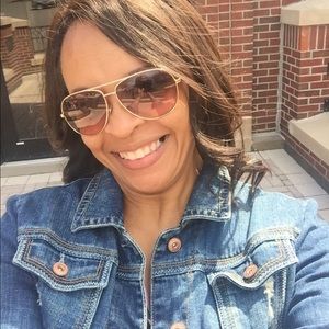 Meet your Posher, Shelisa