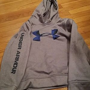 Under armour hooded sweatshirt