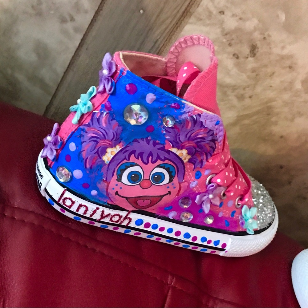 Custom converse! Abby cadabby!