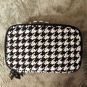 NWOT Vera Bradley Large Blush & Brush Makeup Case