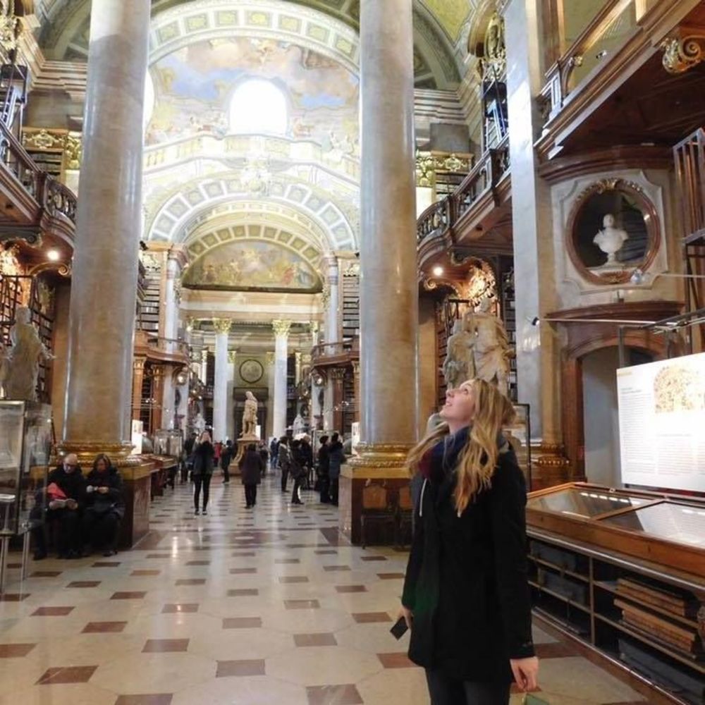 Meet your Posher, Samantha