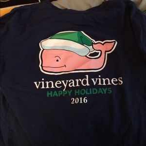 Vineyard vines tee