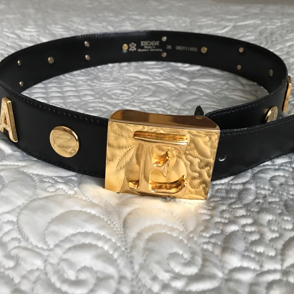 Escada belt...