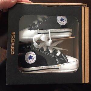 Converse first star black/white