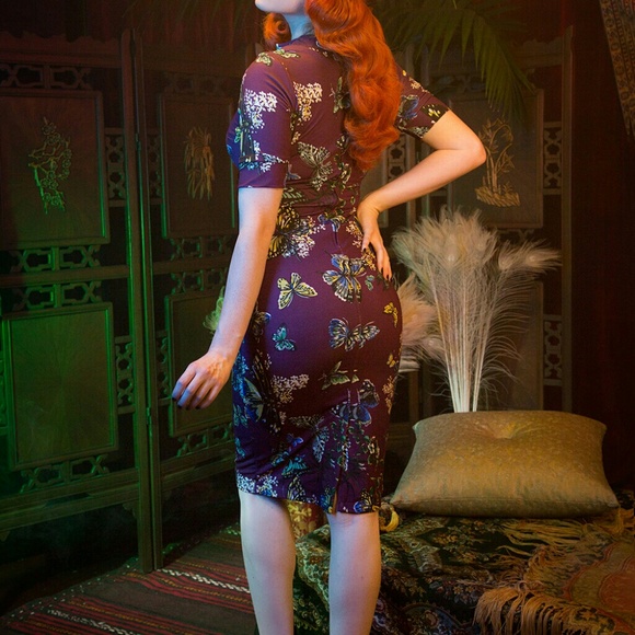Pin up Couture Butterfly dress in moth print - Picture 2 of 2