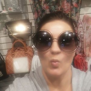 Meet your Posher, Mandy