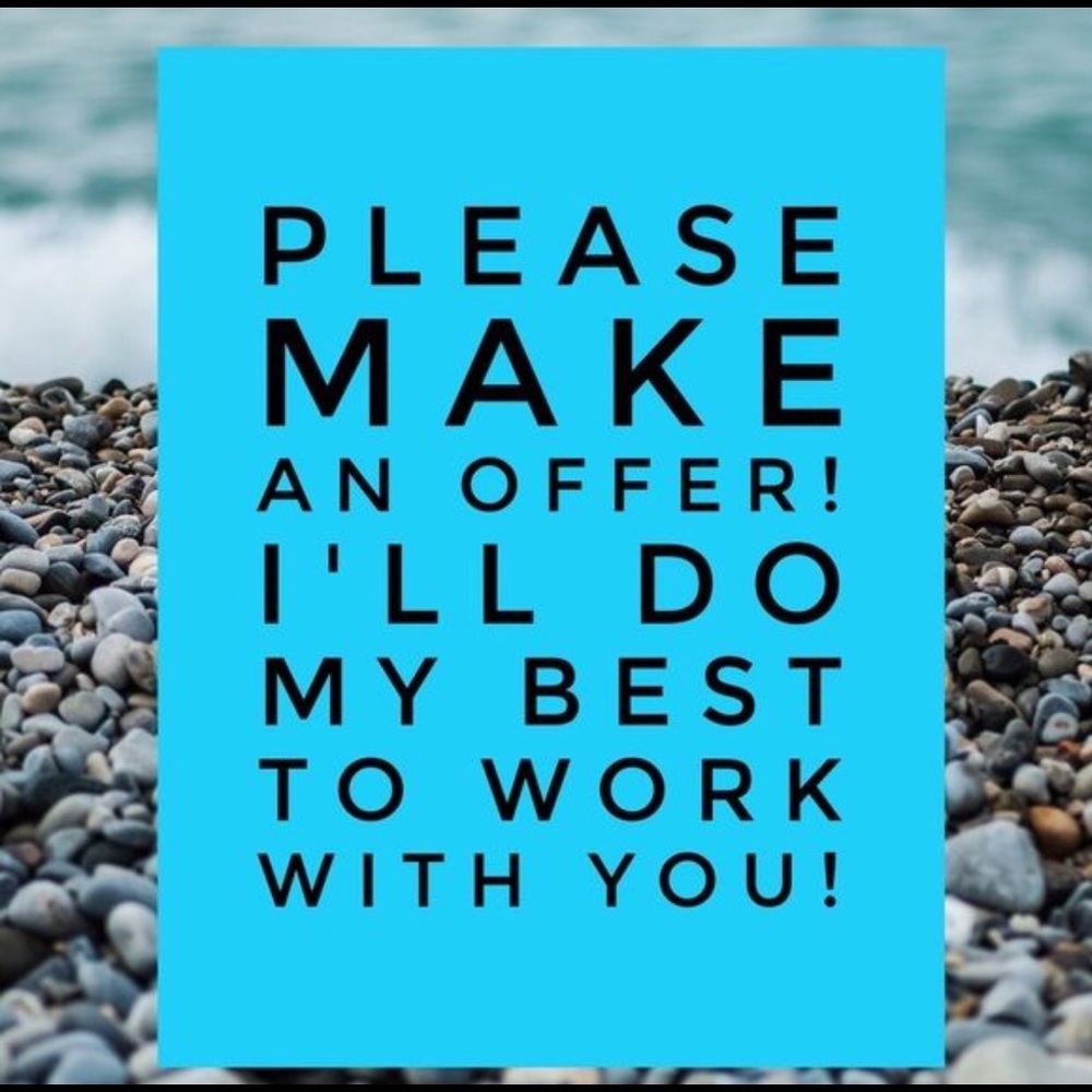 Meet your Posher, Curvy Chic - Picture 2 of 2