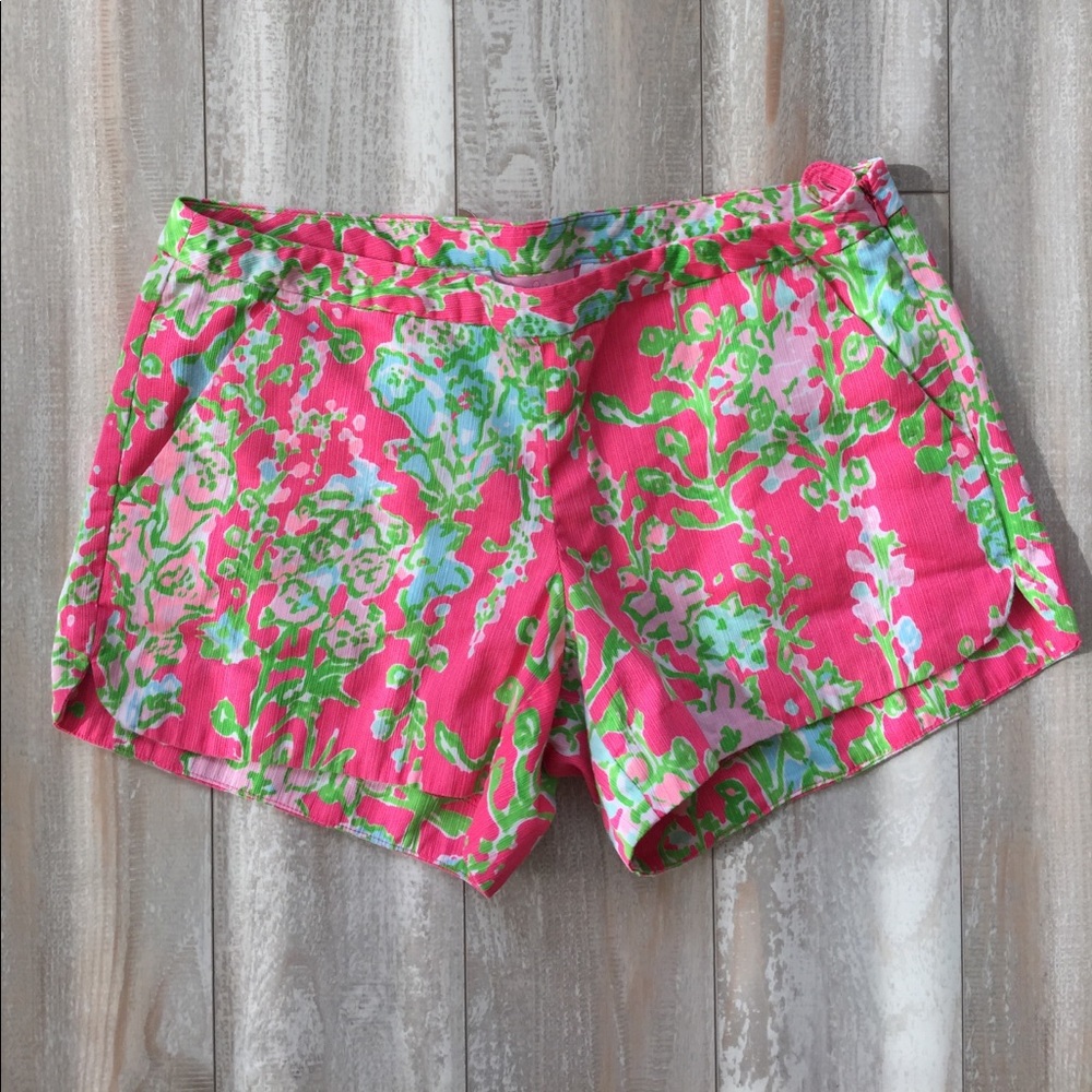 Lilly Pulitzer Adie shorts 🍃🌸