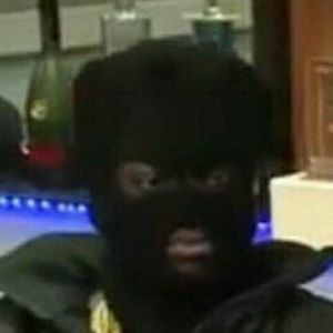 Meet your Posher, Yaya