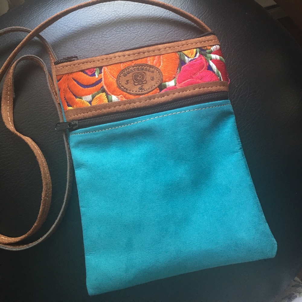 Cross Body beautifully embroidered Guatemalan bag