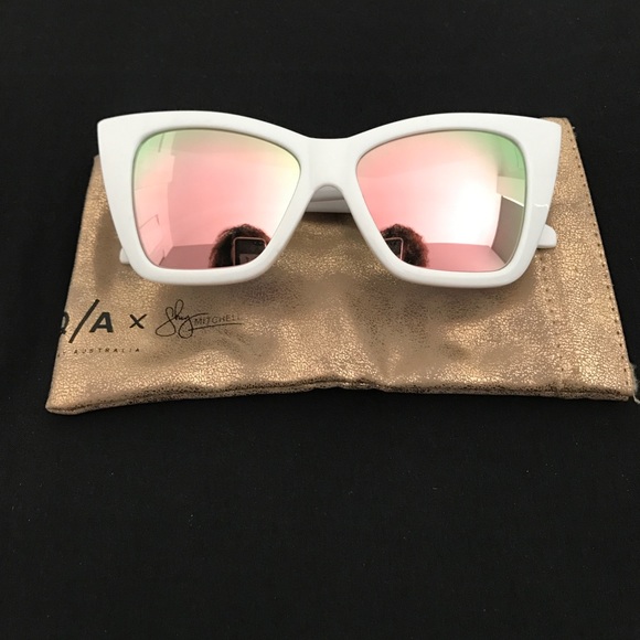 Quay Australia x Shay Vesper Sunglasses White - Picture 2 of 4