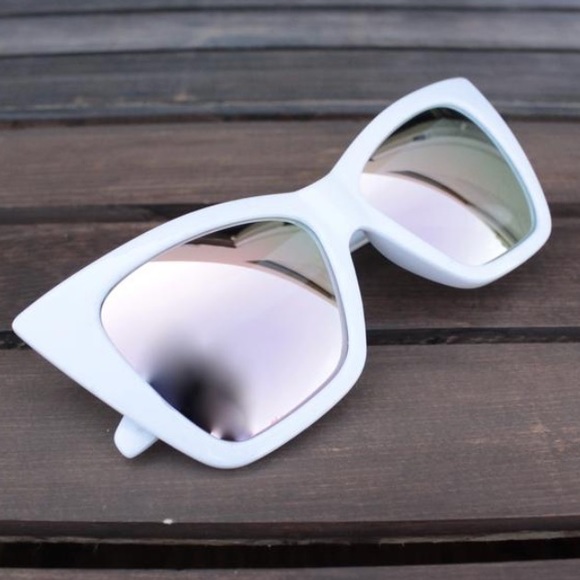 Quay Australia x Shay Vesper Sunglasses White - Picture 3 of 4