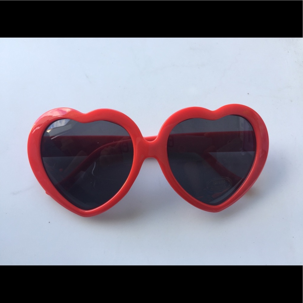 Retro Lolita Heart Shaped Plastic Frame Sunglasses