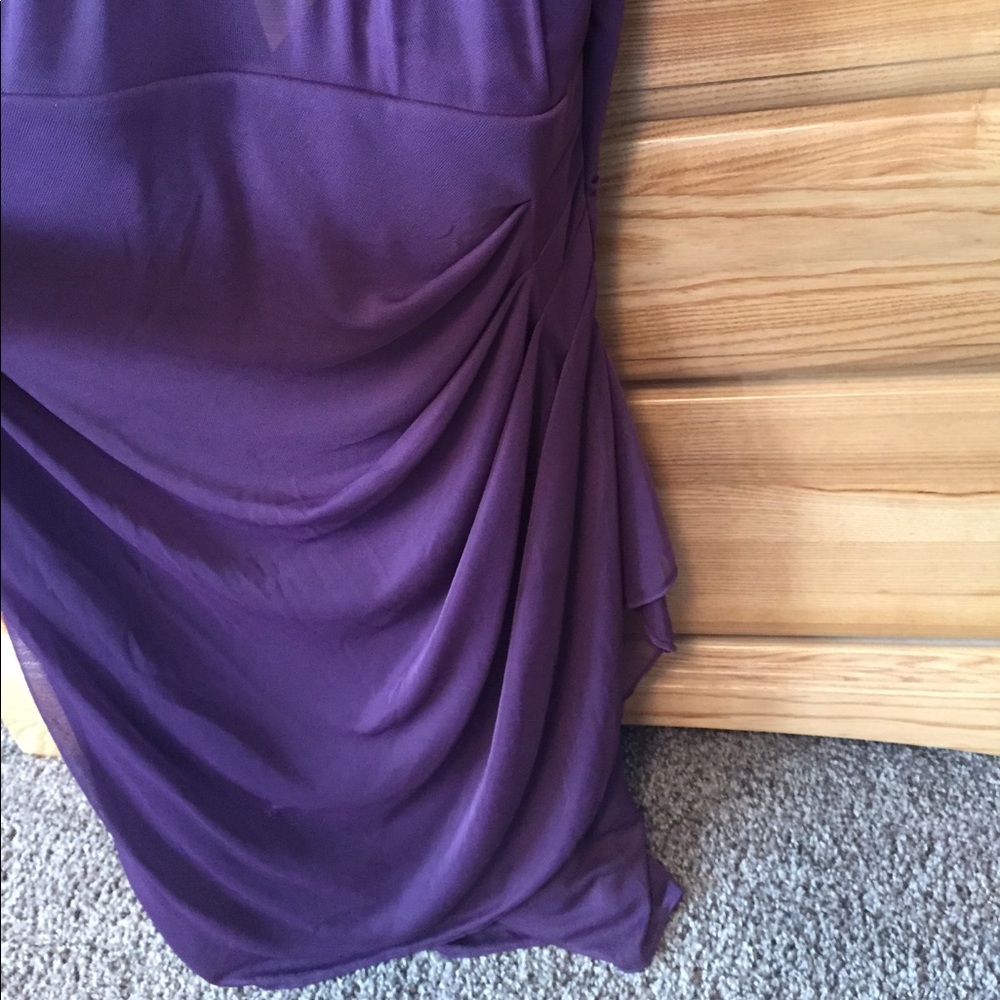 Dress - Picture 3 of 4