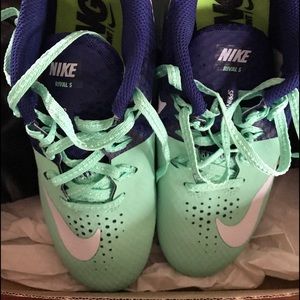 Nike zoom mid distance running shoes