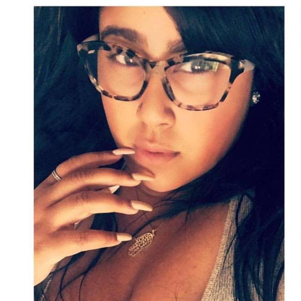 Meet your Posher, Karina