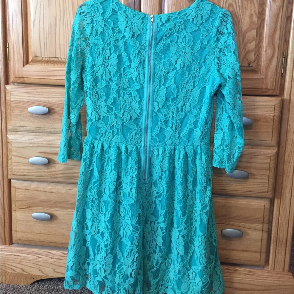 Dress - Picture 4 of 4