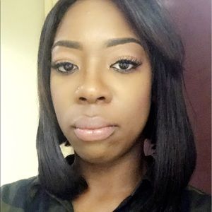 Meet your Posher, Charisse