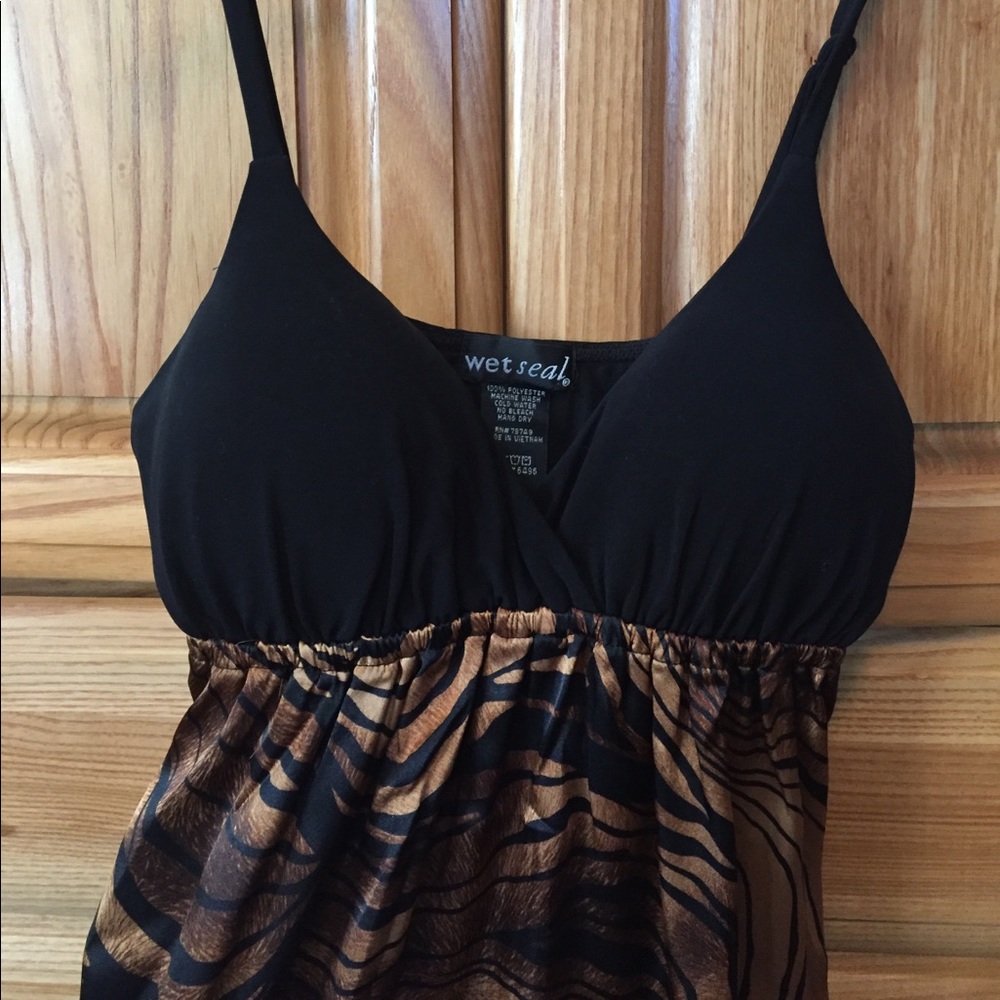 Dress - Picture 2 of 4