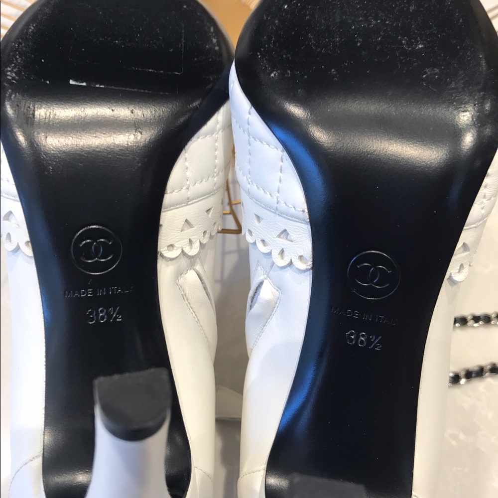 Chanel white booties - Picture 3 of 4