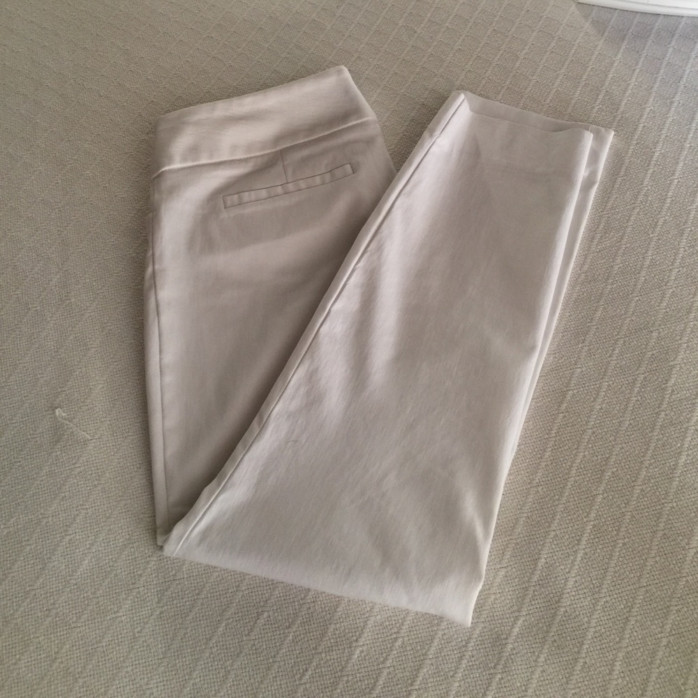 The Limited exact stretch crop pants