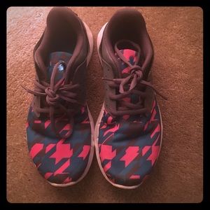 Under Armour Shoes - only worn a few times!