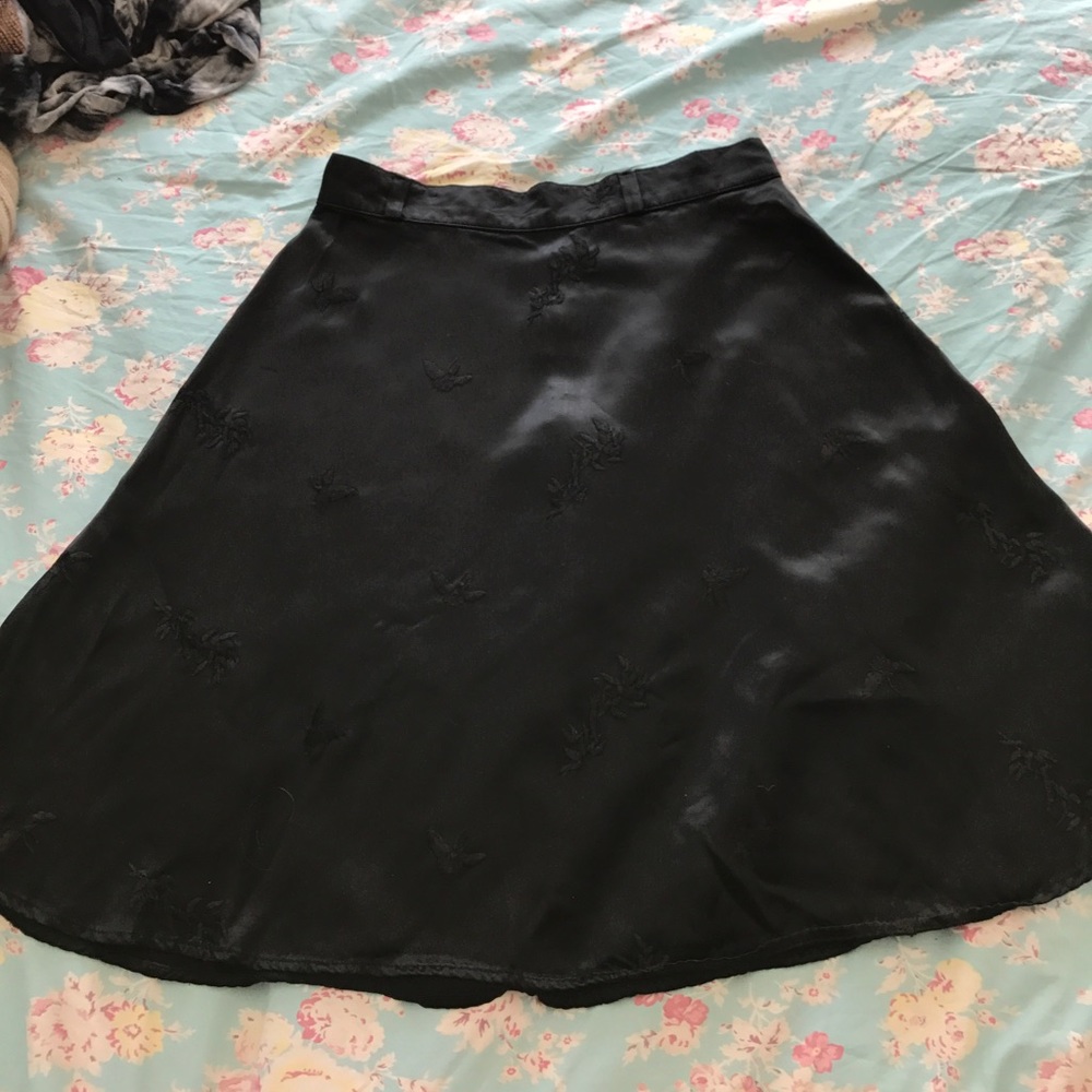 Embroidered skirt