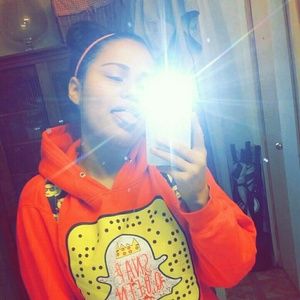 Meet your Posher, Carolina