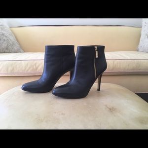 Banana republic ankle booties