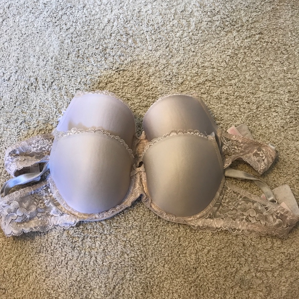 VICTORIAS SECRET BRAS