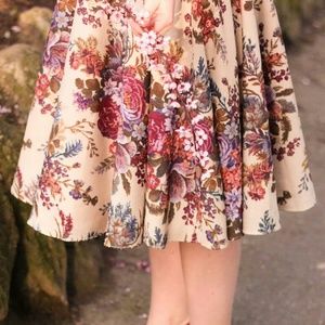 Ikebana tapestry skirt