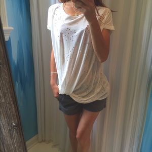 🆕 White Distressed Twist Front Tee