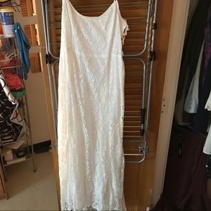 White lace maxi dress