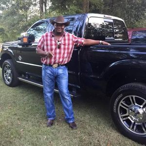 Meet your Posher, Raymond