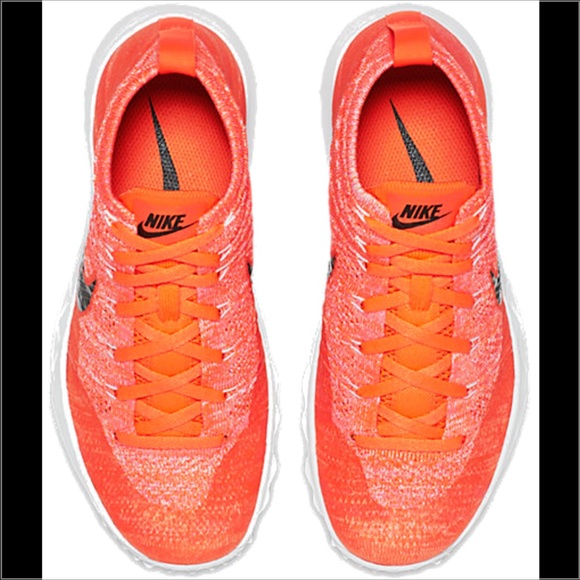 NWOB Nike Ladies Flyknit Chukka Golf Shoes - Picture 2 of 8