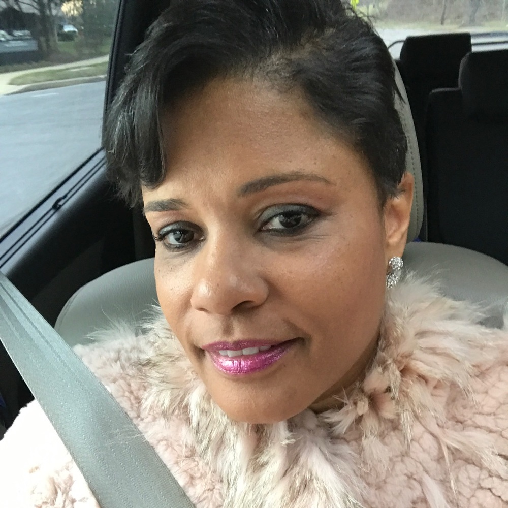 Meet your Posher, Moniqua