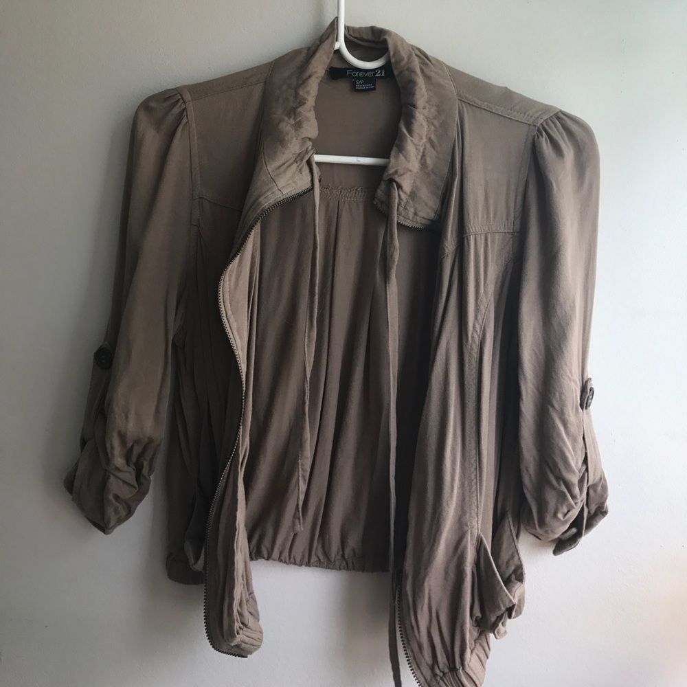 Brown jacket💛