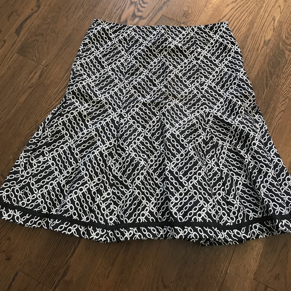 Black and white skirt! Super cute with pleats!
