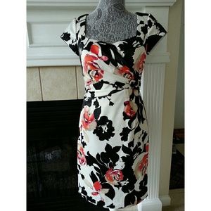 NWT Rose Print Cap Sleeve Sheath Dress