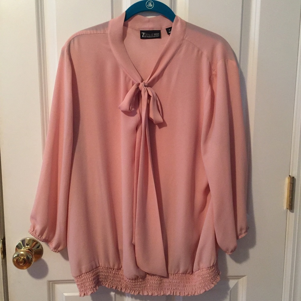 💕 Blush Pink Blouse from Ny&co 💕
