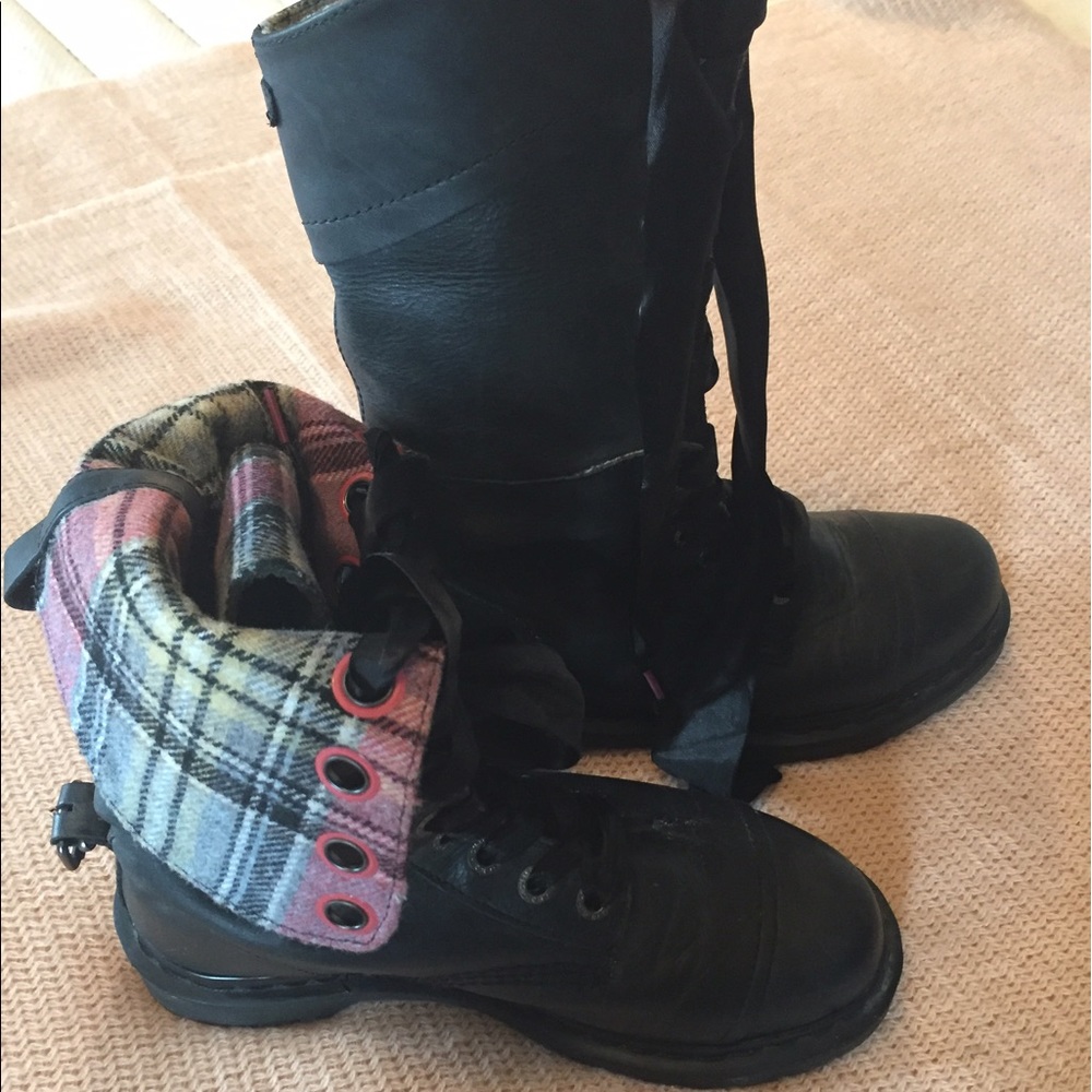 Doc martins size 8!!