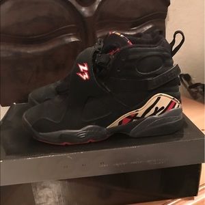 Jordan's black, red and white  colors