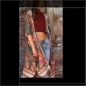 🌺 1 left! 🔥🔥🔥🔥🔥 beautiful lightweight kimono