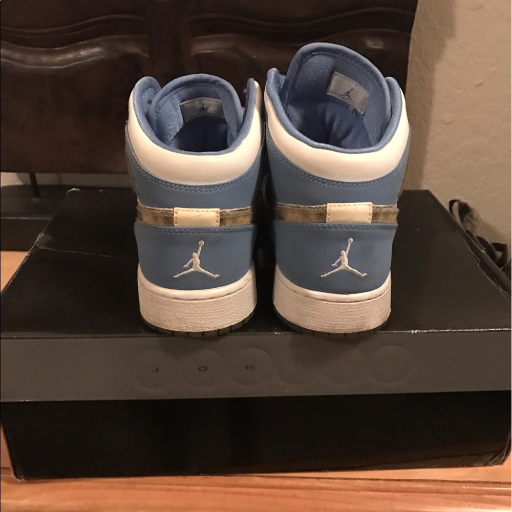 Jordan's blue and white high tops