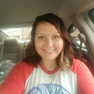 Meet your Posher, Stephanie