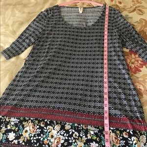 Lucie Lu Tunic floral